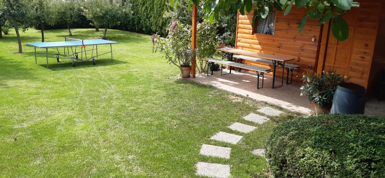 Hajnalka Vendeghaz Hotel Bük Buitenkant foto