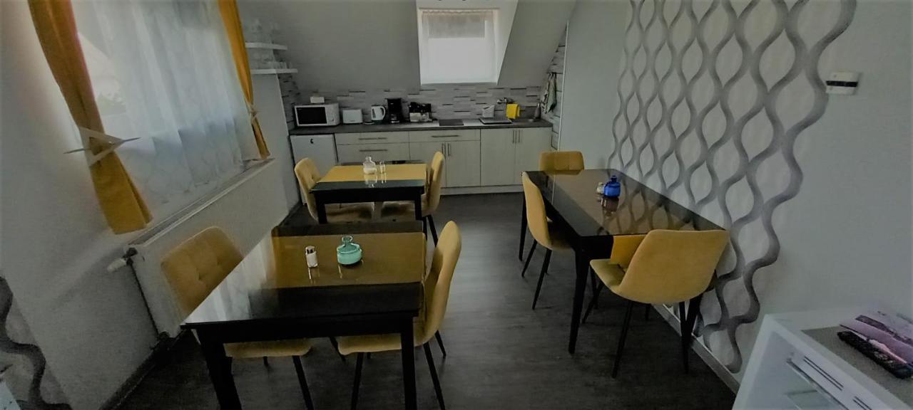 Hajnalka Vendeghaz Hotel Bük Buitenkant foto