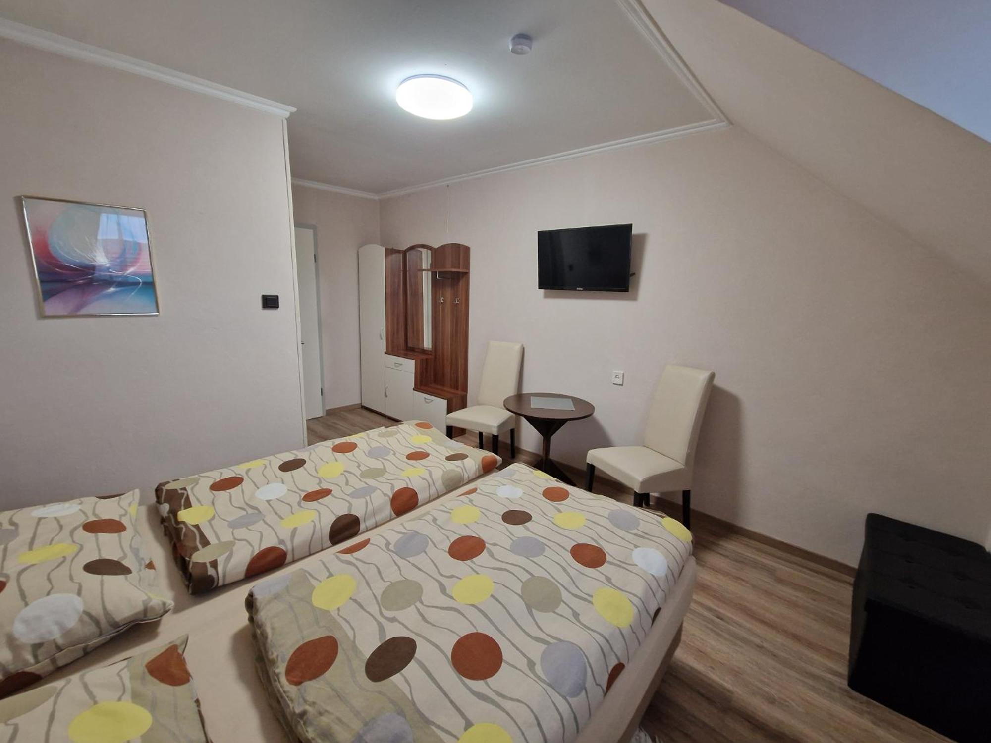 Hajnalka Vendeghaz Hotel Bük Buitenkant foto