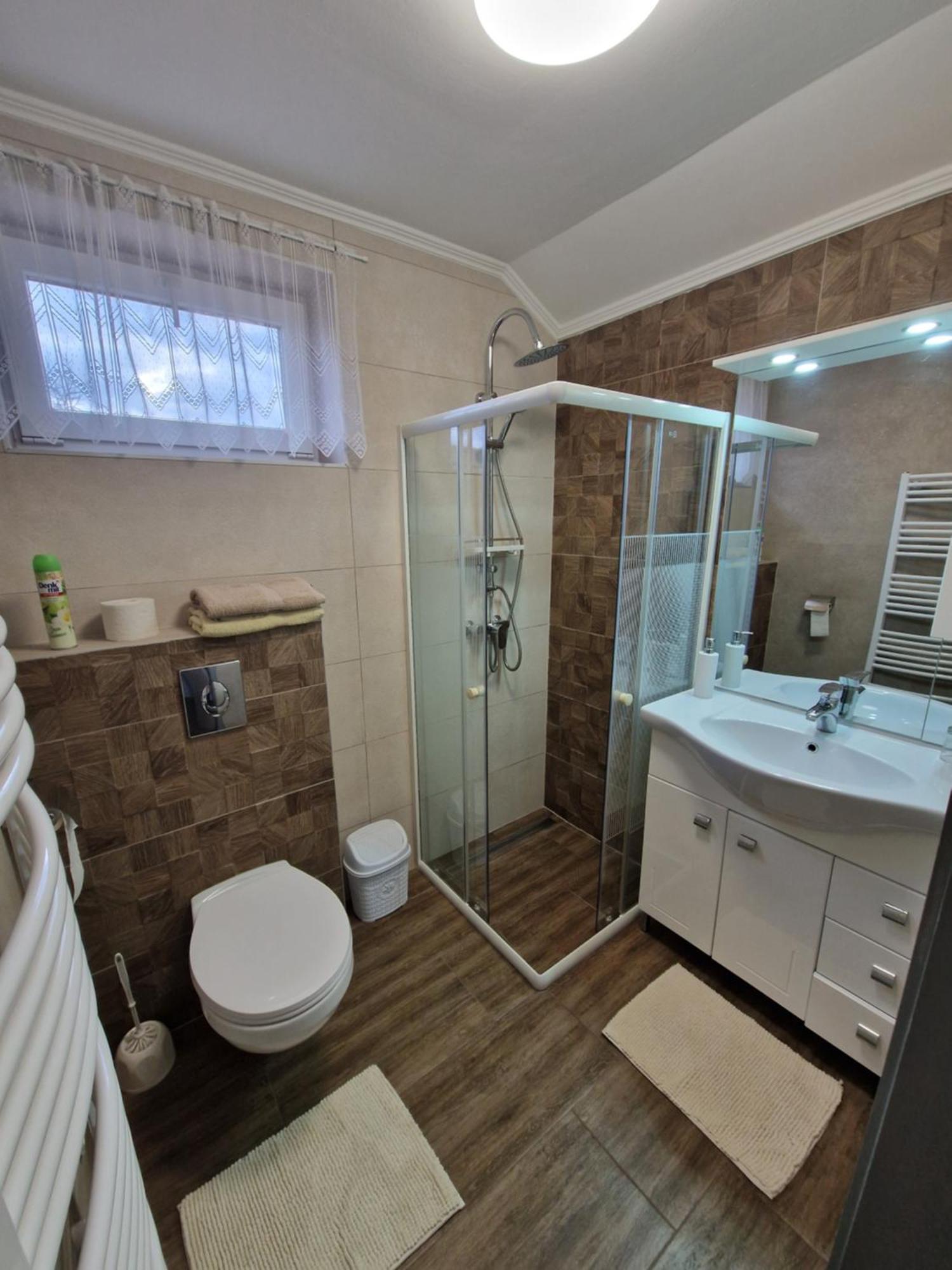 Hajnalka Vendeghaz Hotel Bük Buitenkant foto