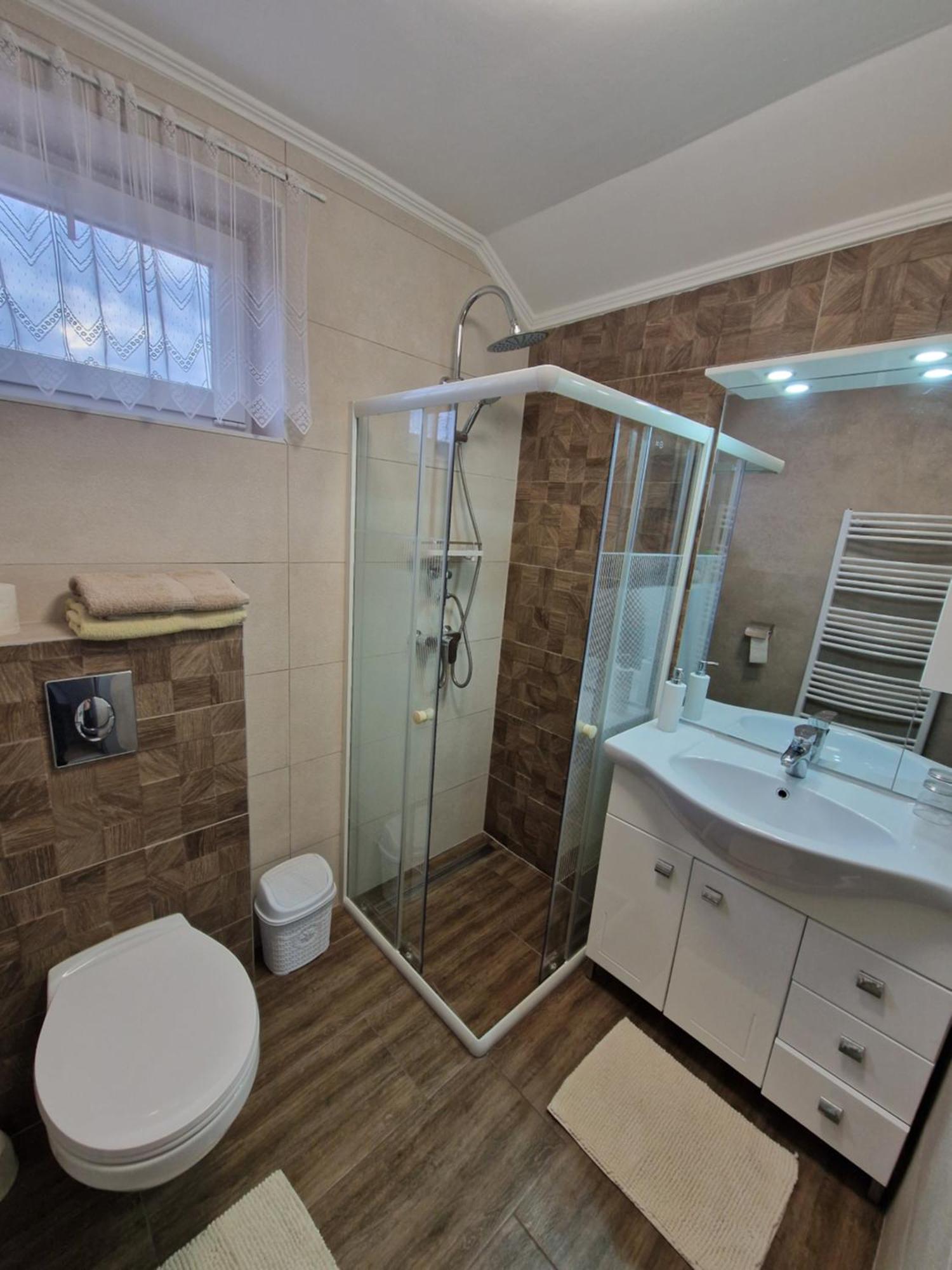 Hajnalka Vendeghaz Hotel Bük Buitenkant foto